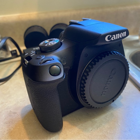 Canon Camera Under 2000 Camera Canon EOS 200D Rebel SL2 SLR Camera